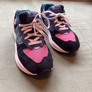 New Balance5740 x FIGS women’s size 7 sneakers